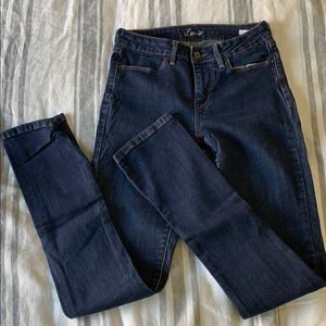 Levi’s dark skinny jeans